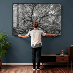 Majestic Angel Oak Tree Black and White Canvas Print – Multi