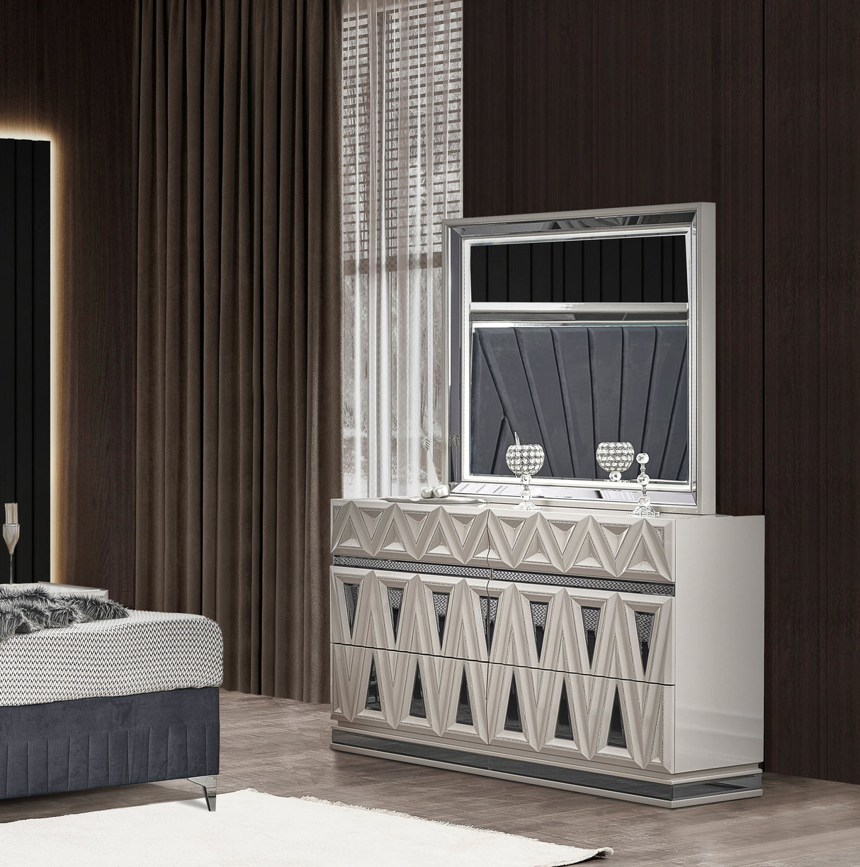 Lavita Modern & Contemporary Style 6-Drawer Dresser
