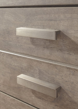Culverbach - Five Drawer Chest - Gray