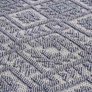 Guros - Trendy Traditional Indoor / Outdoor Rug
