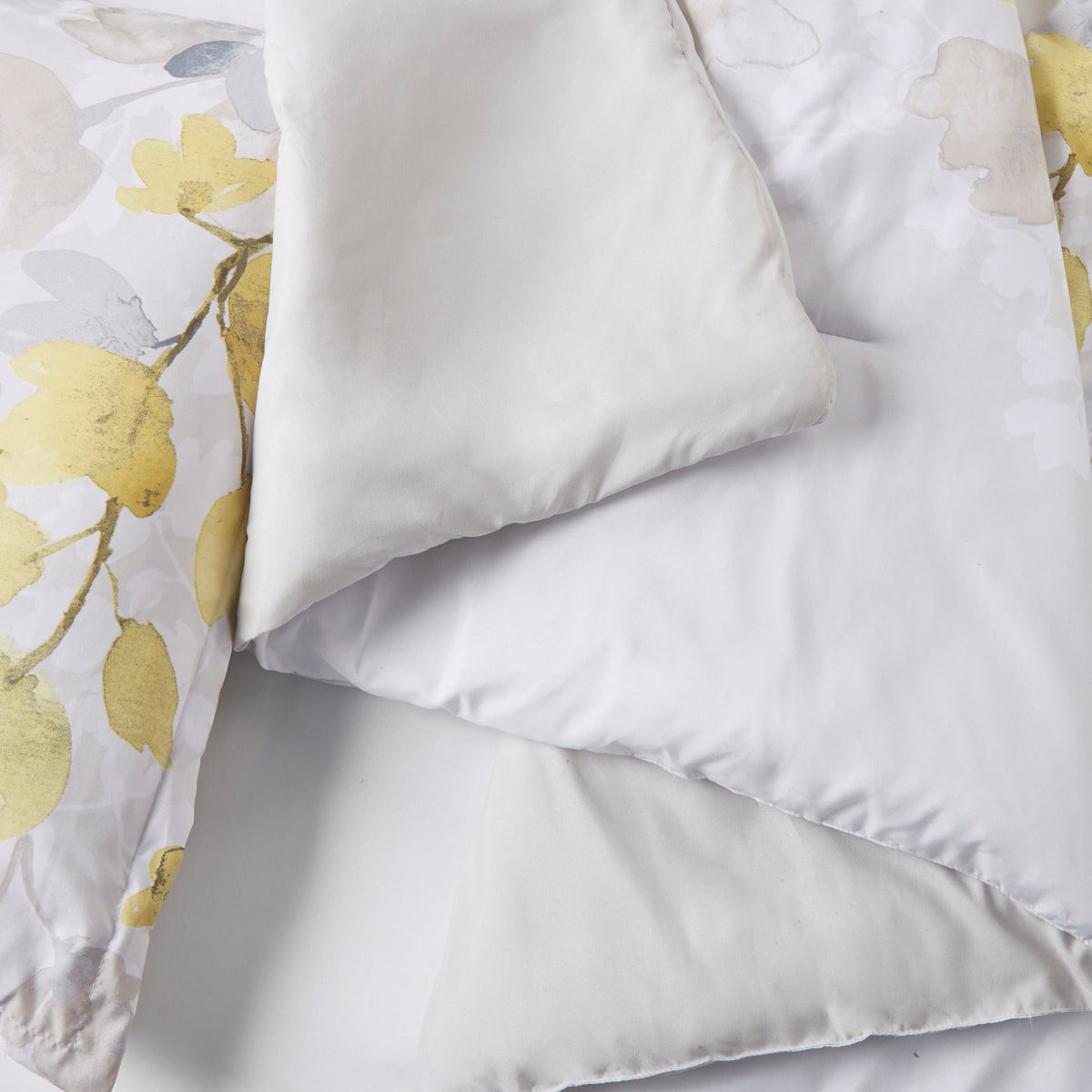 Yellow Botanical Comforter Set with Hypoallergenic Microfiber - Full
