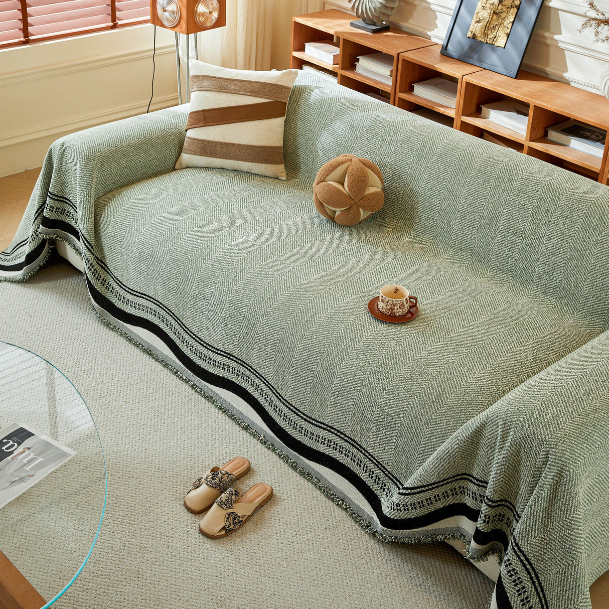Reversible Herringbone Sofa Cover, 2-in-1 Classic British Throw Blanket for Couch