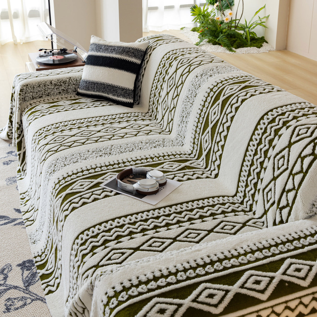 Bohemian Tufted Sofa Cover, Plush Sherpa Throw Blanket with 3D Woven Aztec Stripes