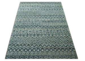 Teal and Ivory 5.6x8.6 Southwestern Tribal Trellis Recycled Art Silk Area Rug