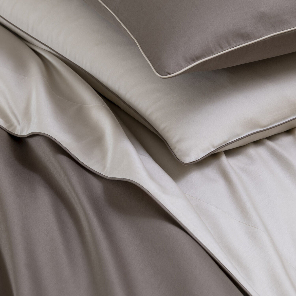 Frette Greenwich Luxury Cotton Sateen Sheet Set (Dune-Taupe)
