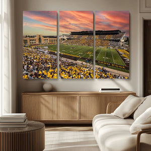 University of Wyoming Cowboys Football Team Print - Laramie