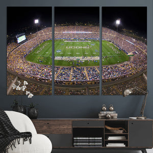 The University of Connecticut UCONN Huskies Football Team
