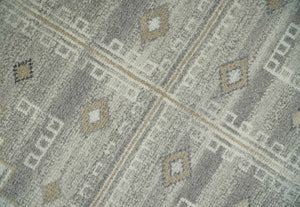 Natural Wool Hand Knotted Ivory and Gray Traditional Multi size wool Area Rug, Kids, Living Room and Bedroom Rug