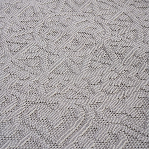 Guros - 6' X 9' Medallion Indoor / Outdoor Area Rug - White / Ivory
