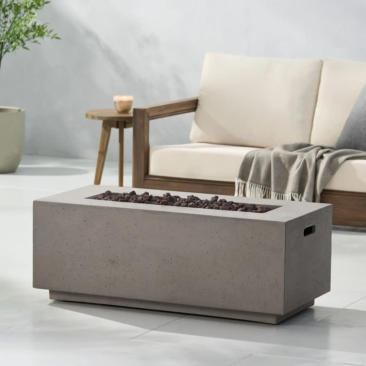 Contemporary Outdoor 40,000 Btu Propane Fire Pit