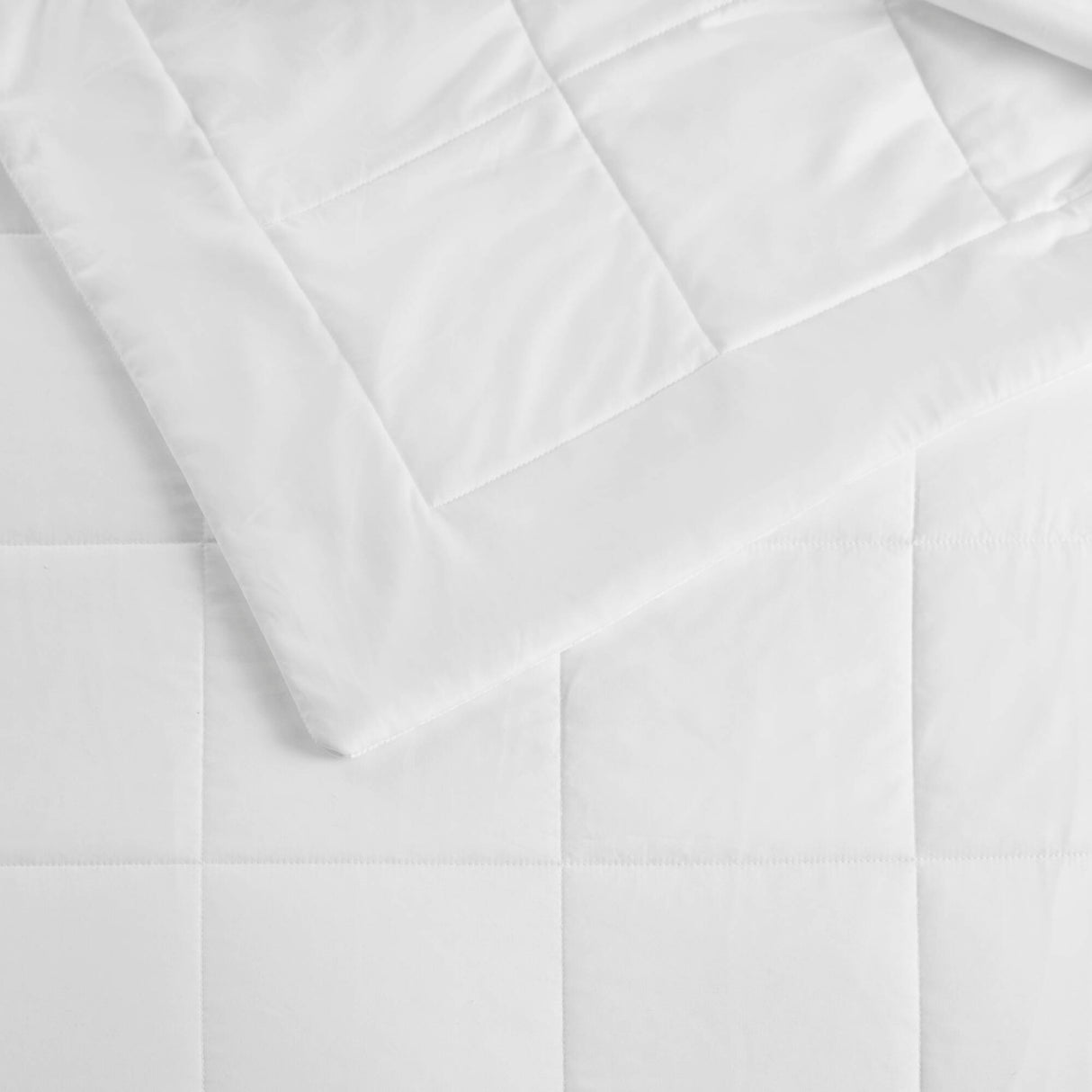Down Alternative Blanket