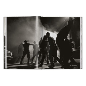 Peter Lindbergh. Untold Stories (English)