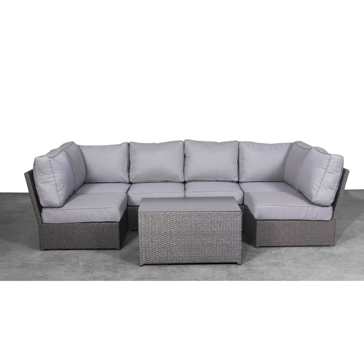 Comfortable Modern Patio Rattan Sectional Set With Cushions