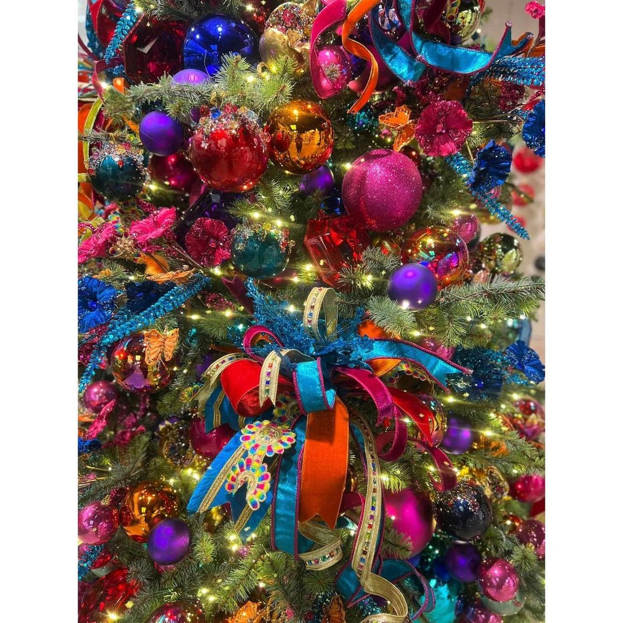 4" Carnaval Plumes Ribbon: White (5 Yards)