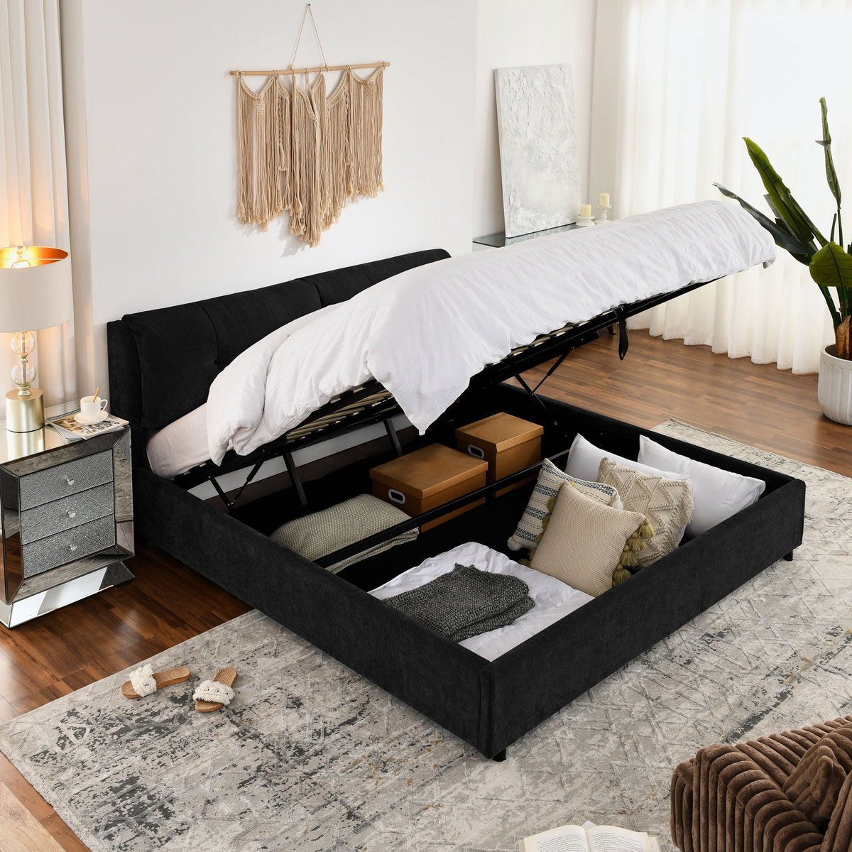 Storage Upholstered Hydraulic Platform Bed With Integrated Headboard