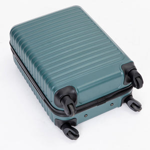 20" Carry On Luggage Lightweight Suitcase, Spinner Wheels
