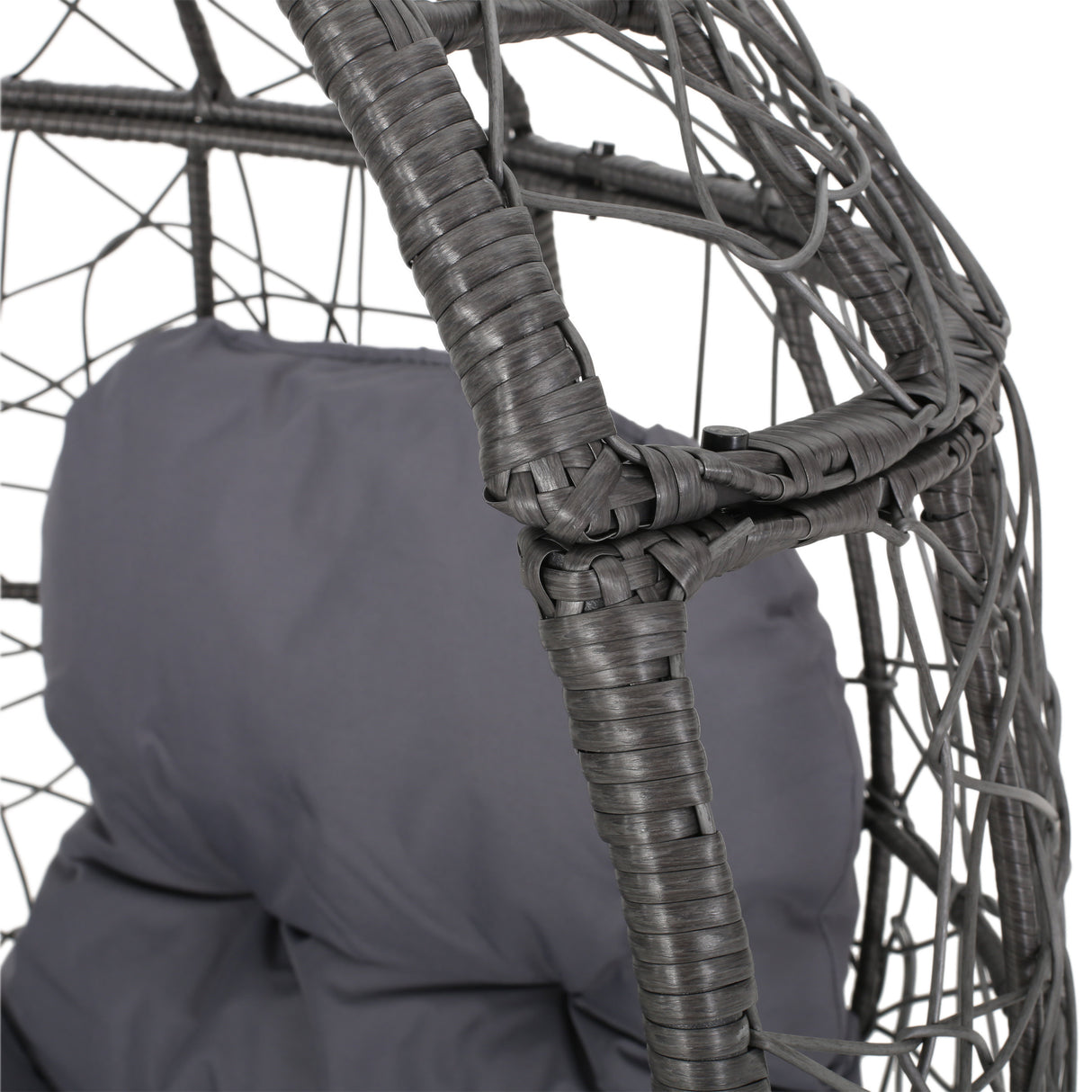 Gianni teardrop chair