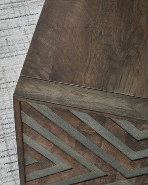 Dreggan - Square End Table - Brown