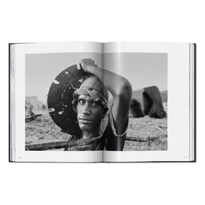 Sebastião Salgado. Workers. An Archaeology of the Industrial Age (English)