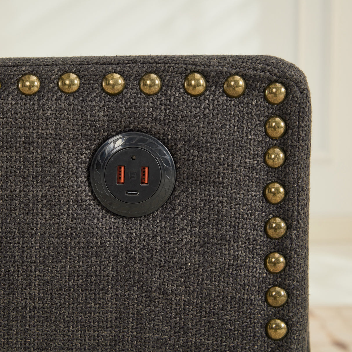 Cooper Ultimate Swivel Lounge Chair With USB Charging