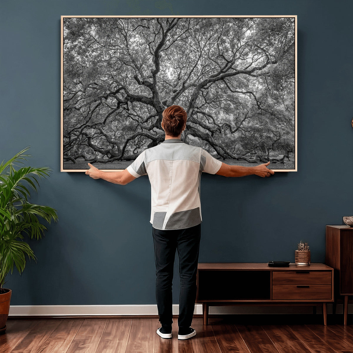 Majestic Angel Oak Tree Black and White Canvas Print – Multi