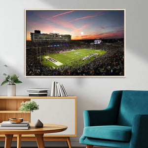 The University of Connecticut UCONN Huskies Football Team