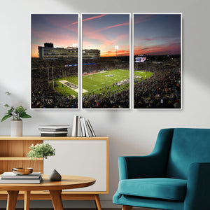 The University of Connecticut UCONN Huskies Football Team