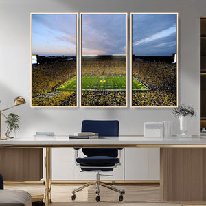 University of Michigan Wolverines Football Team Print - Ann