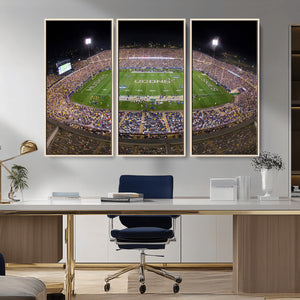 The University of Connecticut UCONN Huskies Football Team