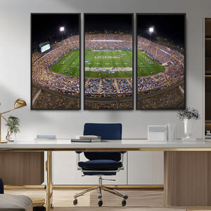 The University of Connecticut UCONN Huskies Football Team