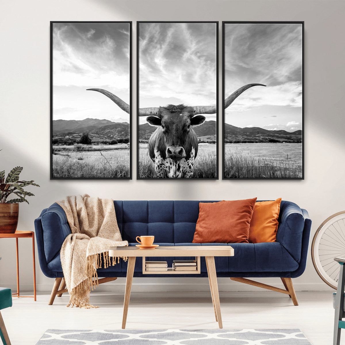 Longhorn Black and White Wall Art – Rustic Western Bull