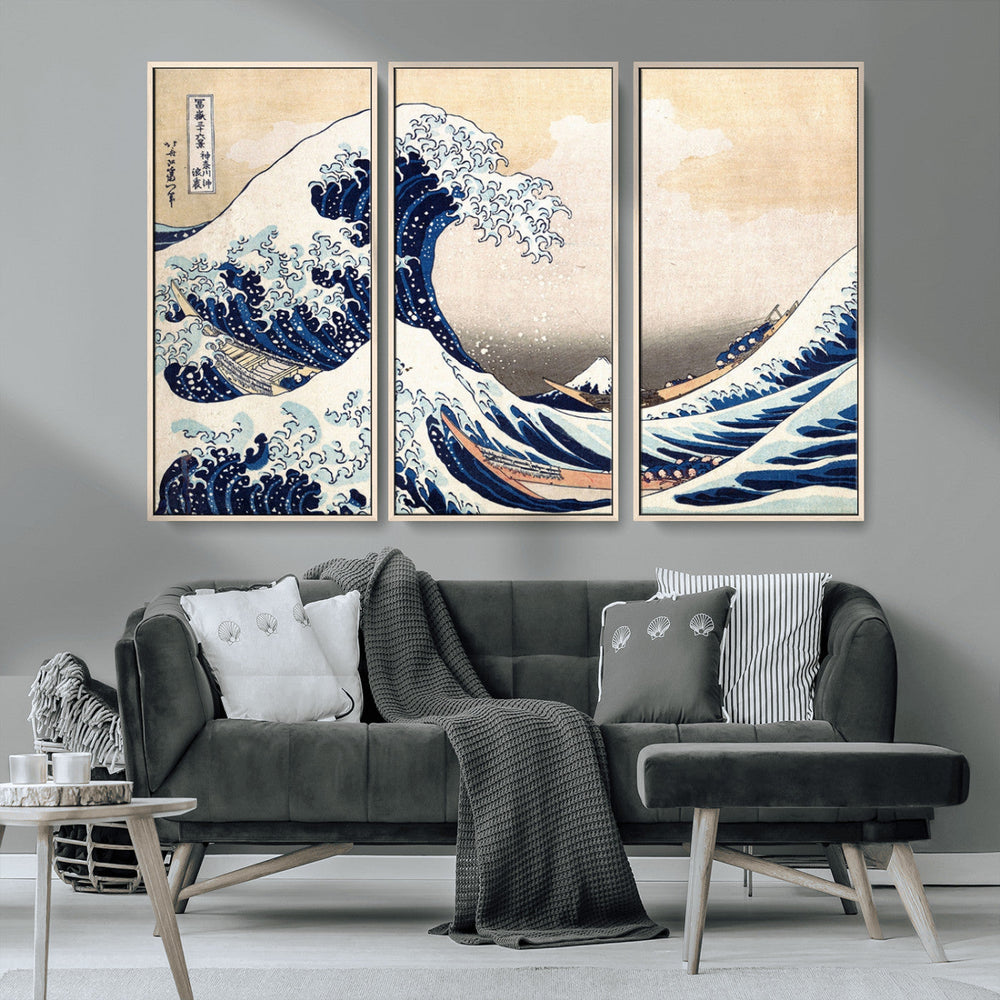Hokusai: The Breaking Wave off Kanagawa Canvas Print