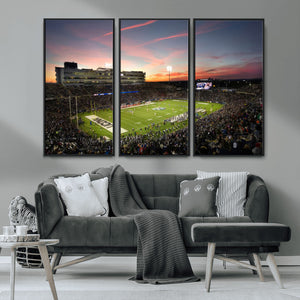 The University of Connecticut UCONN Huskies Football Team