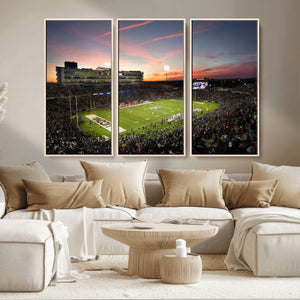 The University of Connecticut UCONN Huskies Football Team