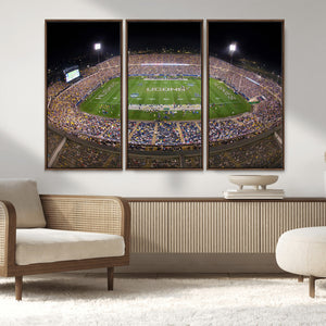 The University of Connecticut UCONN Huskies Football Team