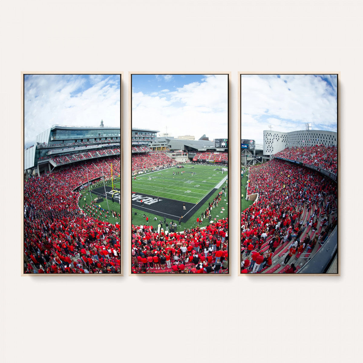 Cincinnati Bearcats Football Team Print - Nippert Stadium Wall Art Canvas Print