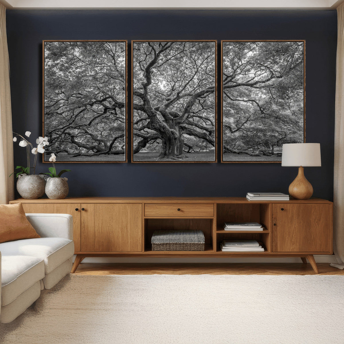 Majestic Angel Oak Tree Black and White Canvas Print – Multi
