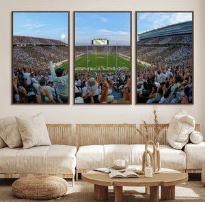 Michigan State Spartans Football Team Art Print - East