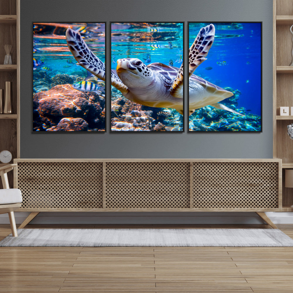 Underwater Sea Turtle Wall Art Canvas Print – Vibrant Ocean