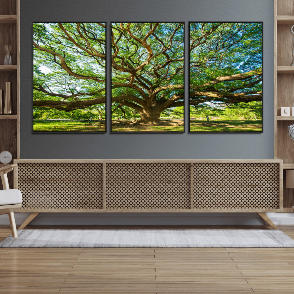 Majestic Oak Tree Wall Art – Serene Nature Canvas Print with
