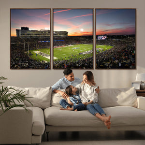 The University of Connecticut UCONN Huskies Football Team