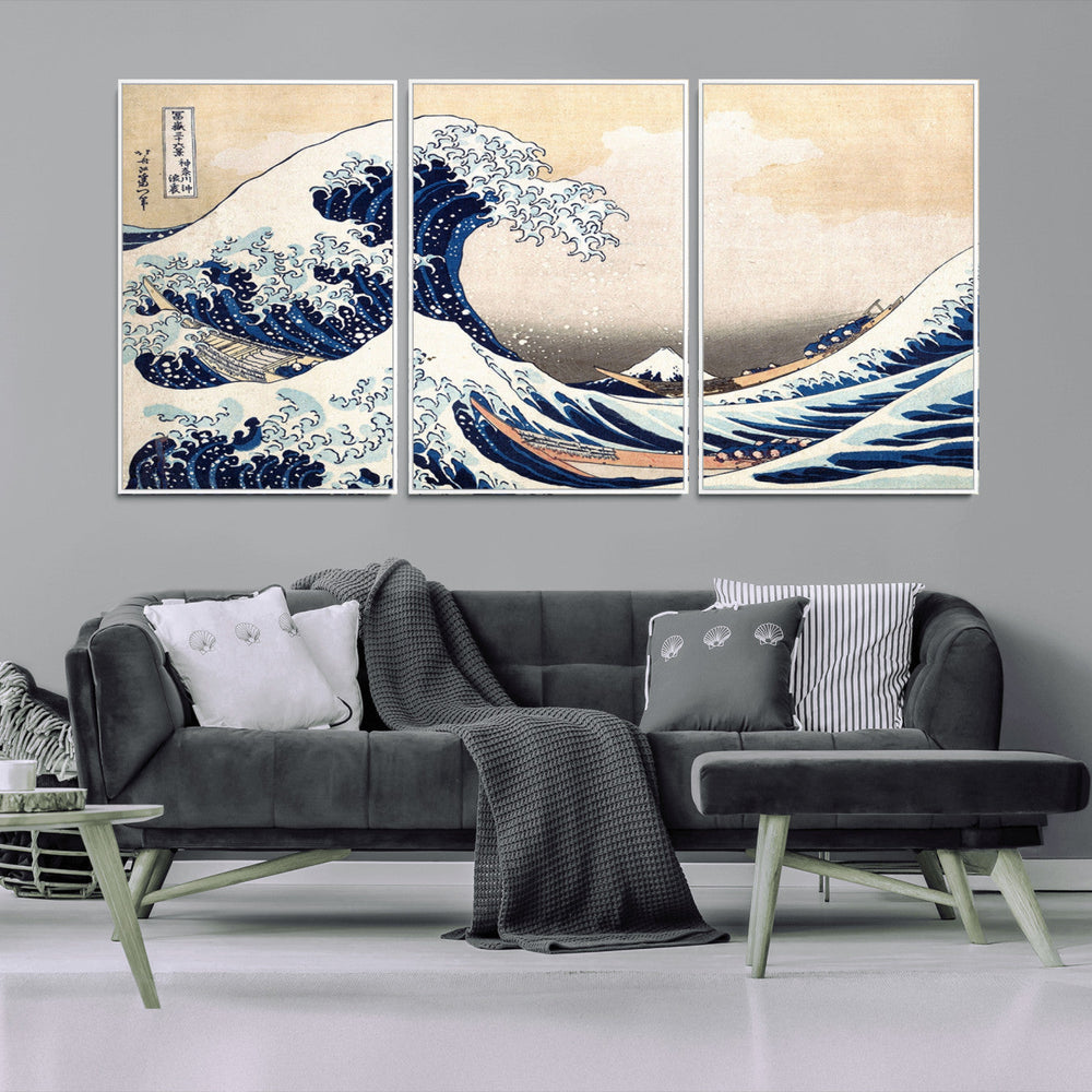 Hokusai: The Breaking Wave off Kanagawa Canvas Print