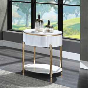 Daveigh - Table