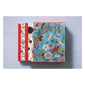 The Book of Printed Fabrics. From the 16th century until today (German, French, English)