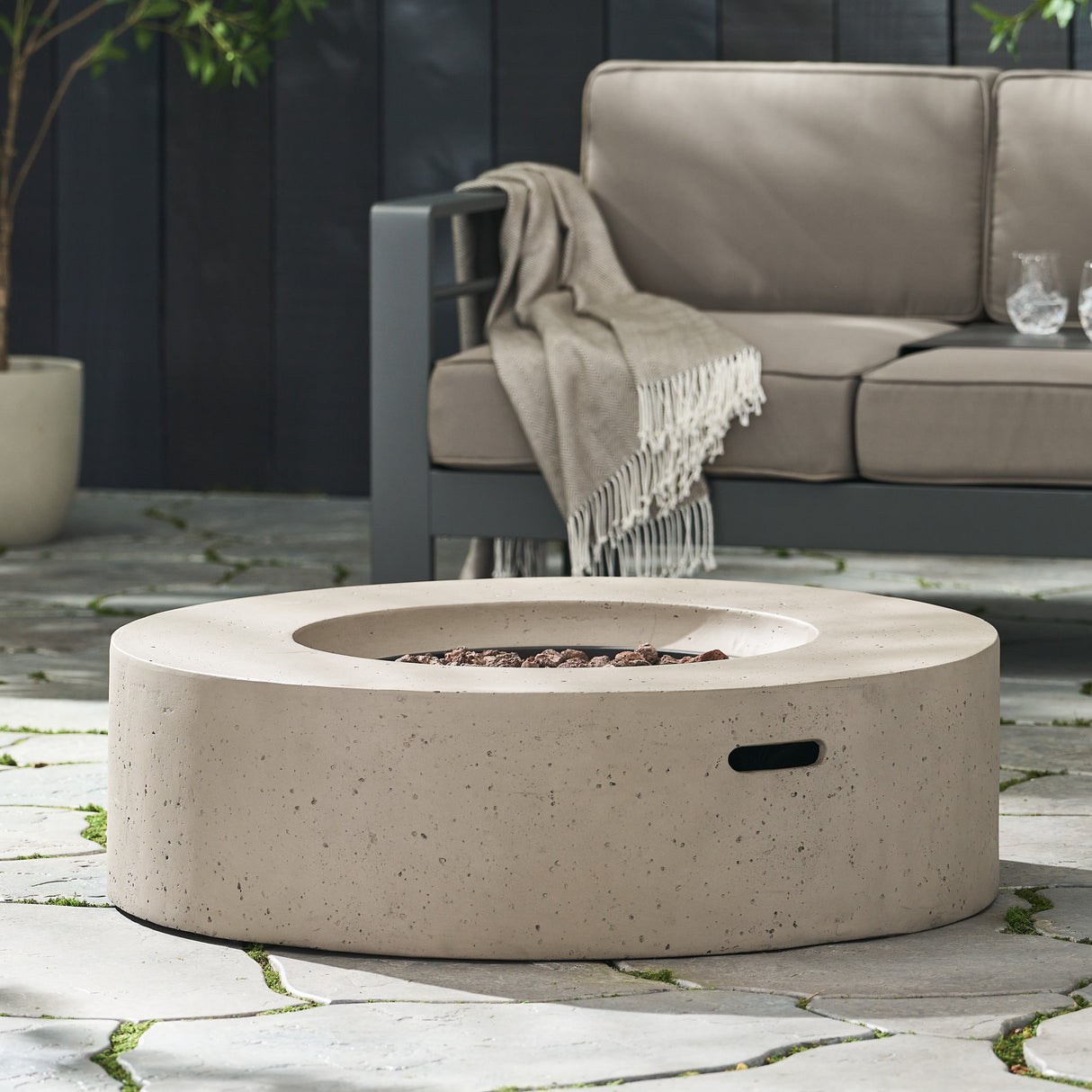 Modular circular concrete propane fire pit, light grey  50,000 btu