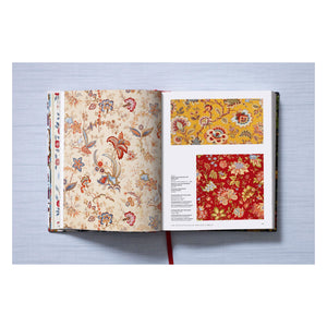 The Book of Printed Fabrics. From the 16th century until today (German, French, English)
