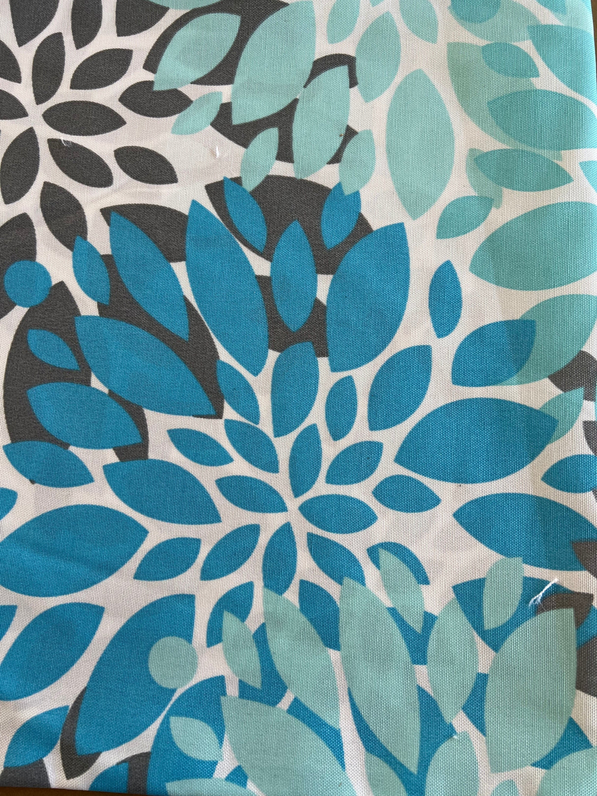 2 Pack Outdoor Throw Pillows, Waterproof & Fade-Resistant