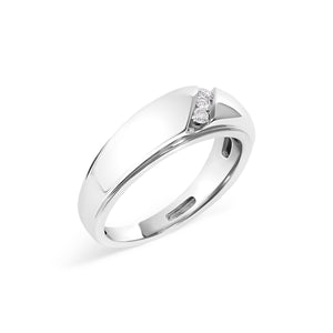Men's .925 Sterling Silver 1/6 Cttw 3 Stone Diamond Band Ring (H-I Color, I1-I2 Clarity) - Ring Size 10