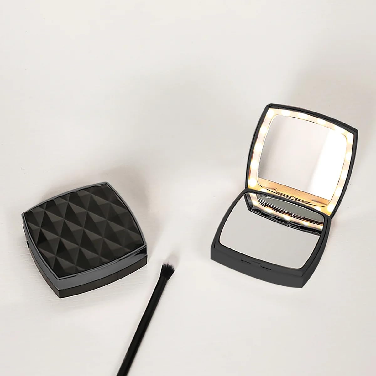 Black 1x/3x Magnifying Rechargeable LED Compact Makeup Mirror