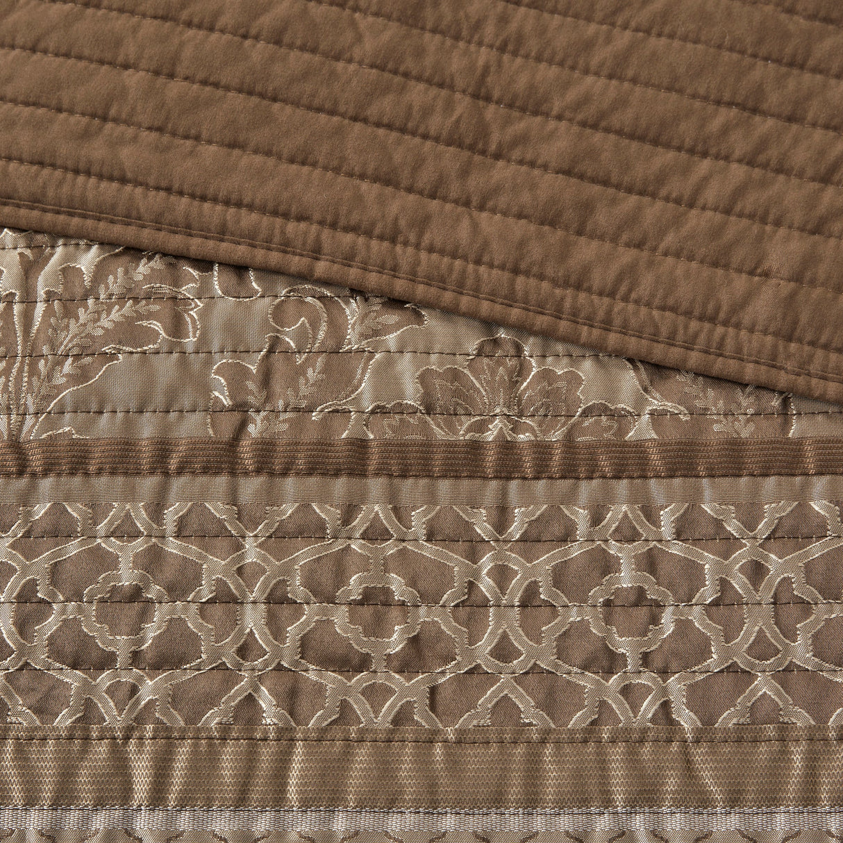 6 Piece Jacquard Quilt Set with Throw Pillows – Brown/Gold King/Cal King